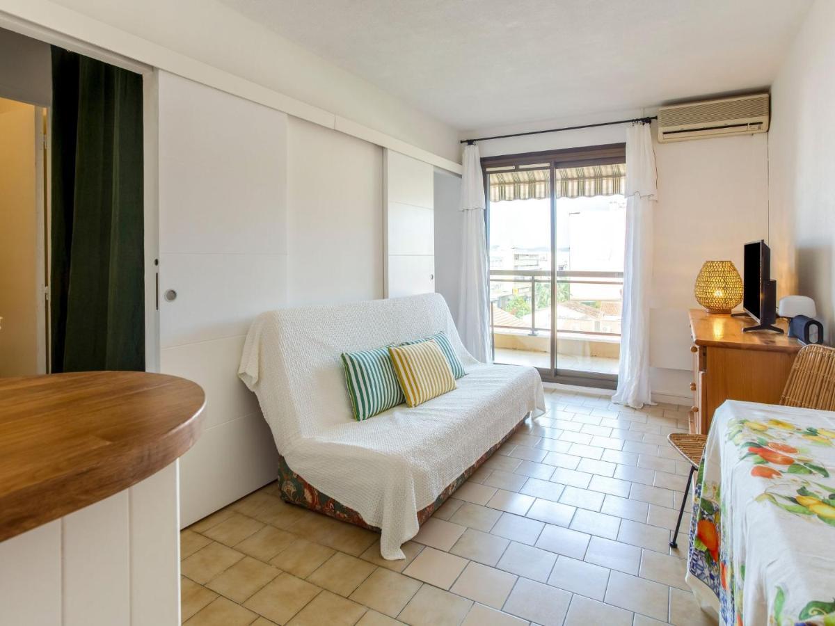 Apartment Saint James-13 By Interhome Le Lavandou Exteriör bild