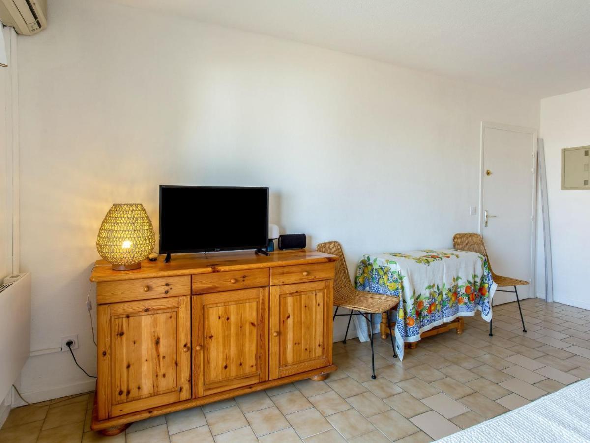 Apartment Saint James-13 By Interhome Le Lavandou Exteriör bild
